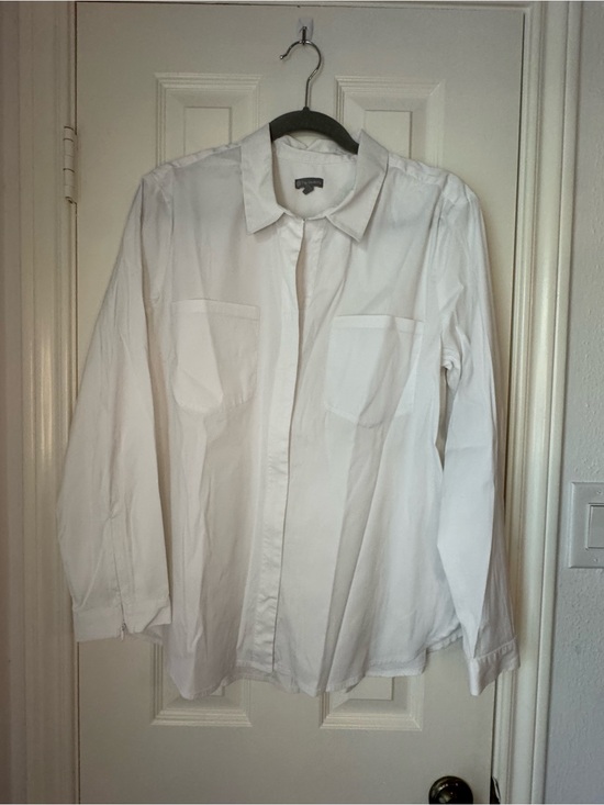 Talbots Tops - T by Talbots White Women's Zip-Front Shirt with Chest Pockets